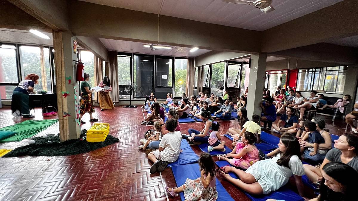 Biblioteca de Cascavel celebra o Dia Nacional do Livro Infantil com contação de histórias