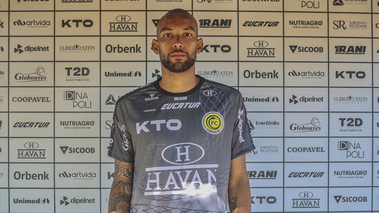 FC Cascavel apresenta goleiro Luis Augusto para sequência da temporada 2021