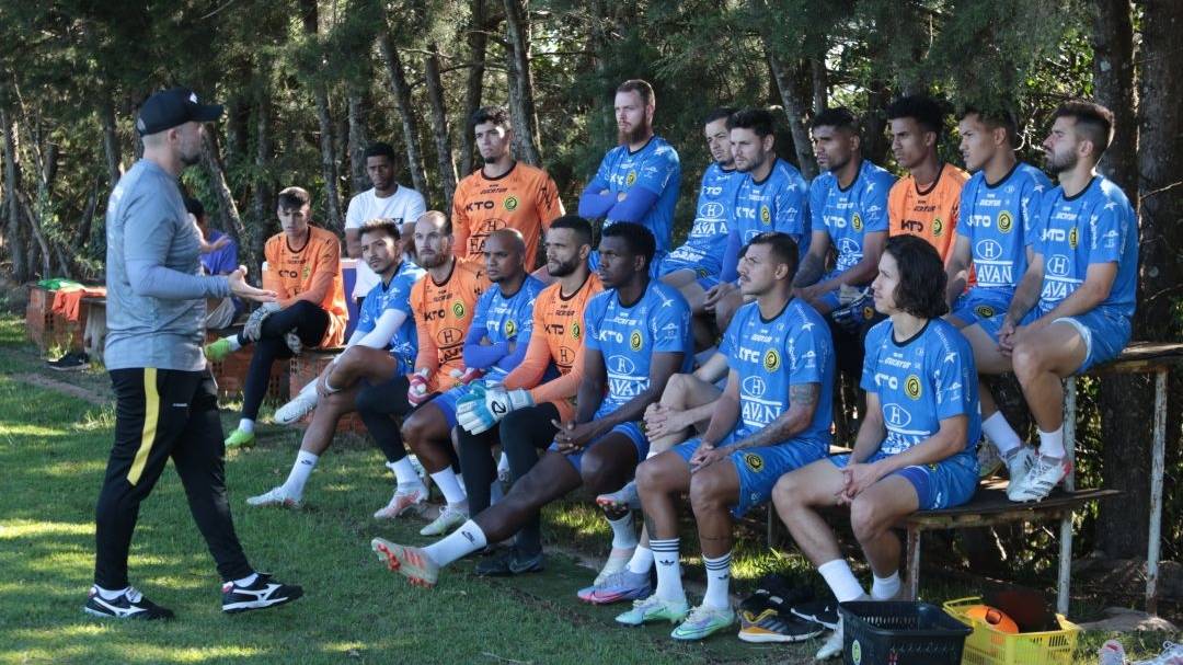 PRÉ-TEMPORADA 2023: FC Cascavel se apresenta para iniciar os trabalhos no clube