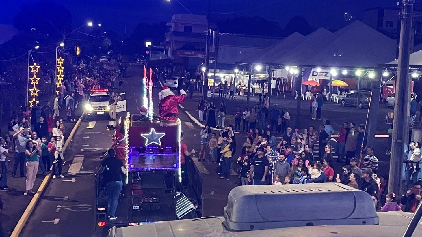 Chegada do Papai Noel e Carreta da Alegria espalham a Magia do Natal em Catanduvas