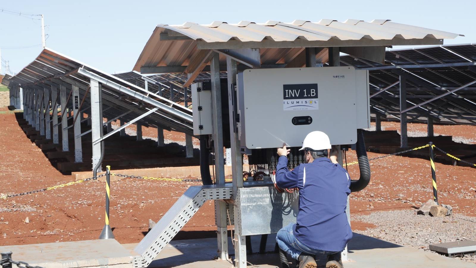 Cascavel inaugura usina fotovoltaica e dá salto para um futuro mais sustentável