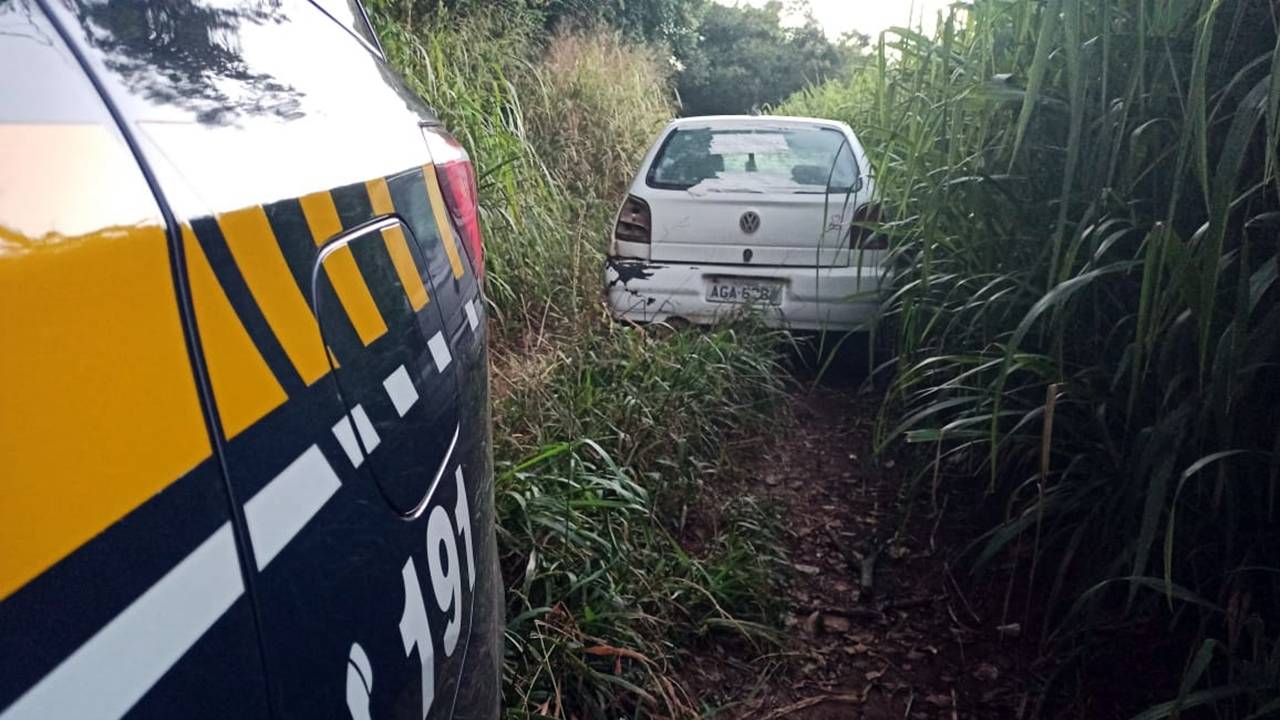 PRF recupera veículo furtado em Lindoeste