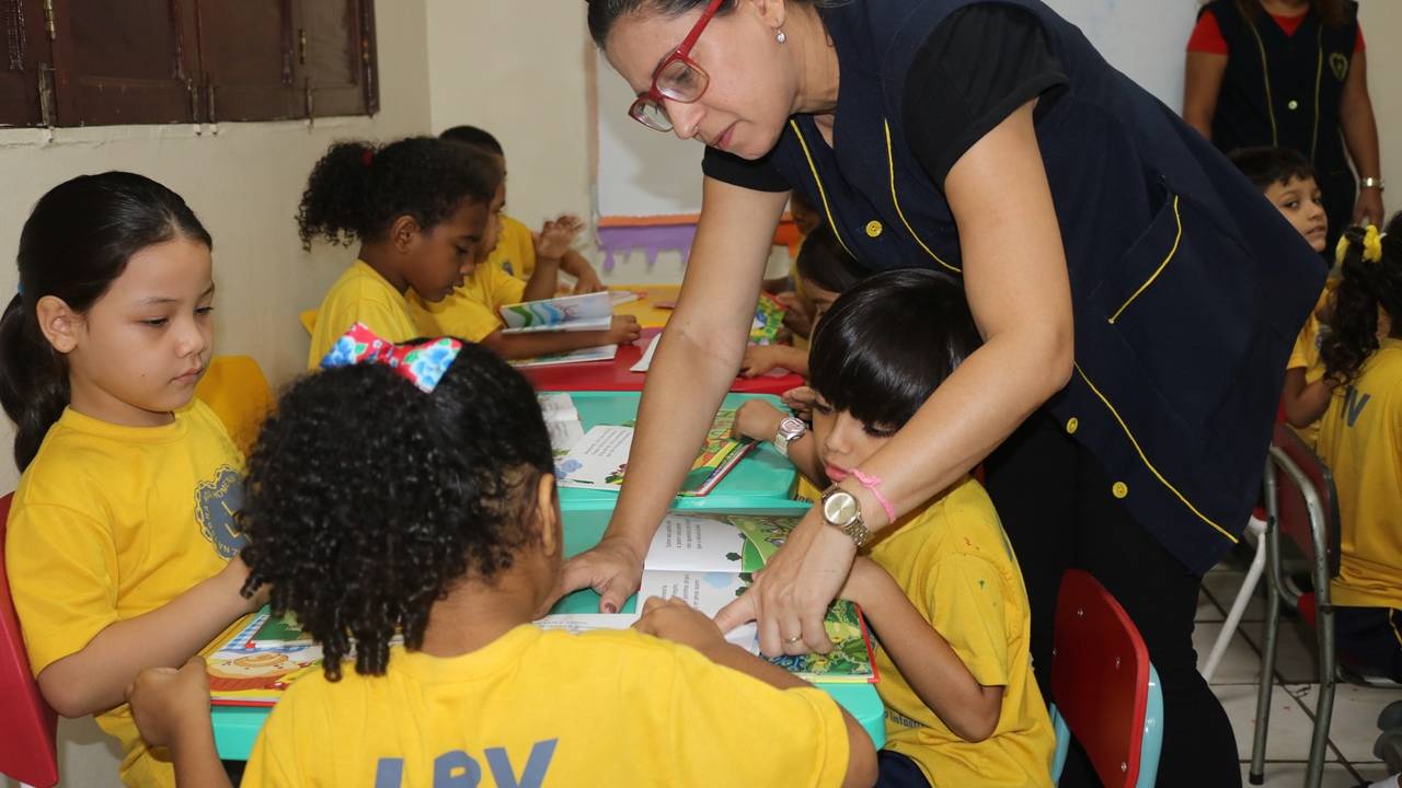 LBV lança campanha de arrecadação de livros em Cascavel