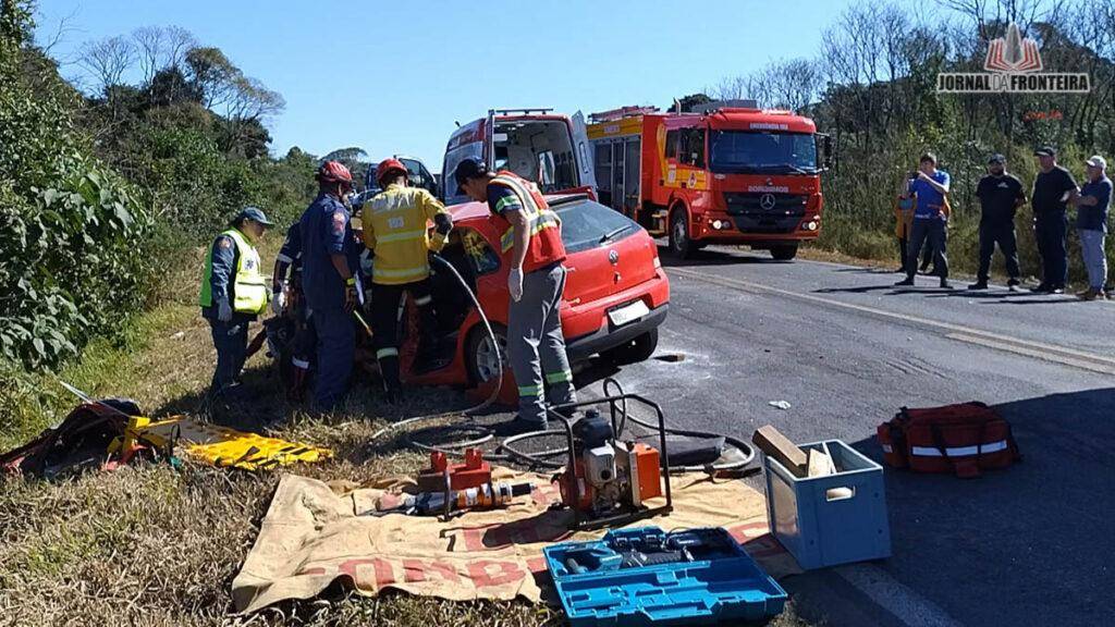 Idosos ficam feridos em grave acidente na BR-163 em Dionísio Cerqueira