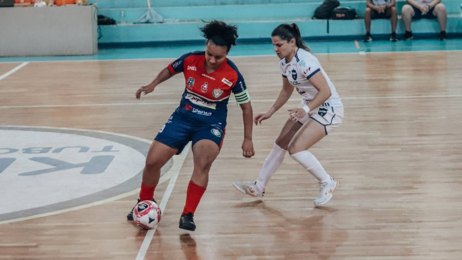 Stein Cascavel vence o Cianorte e está na próxima fase da Liga Feminina de Futsal