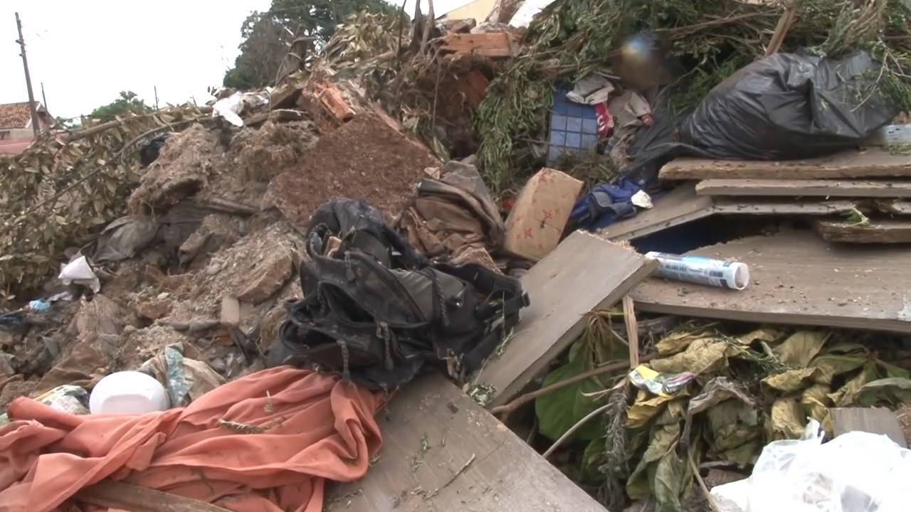 Autoridades denunciam mau uso de ponto de coleta de resíduos em Santa Tereza do Oeste