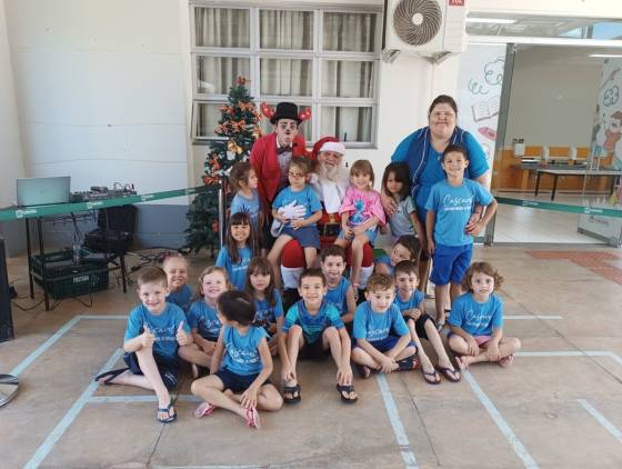 Magia do Natal invade as escolas de Cascavel com a Caravana do Noel