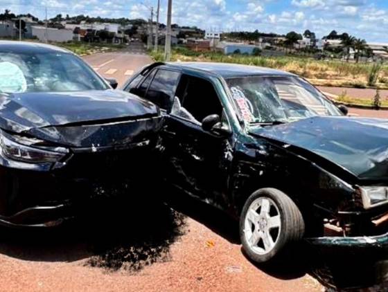 Colisão entre veículos deixa feridos em Cafelândia