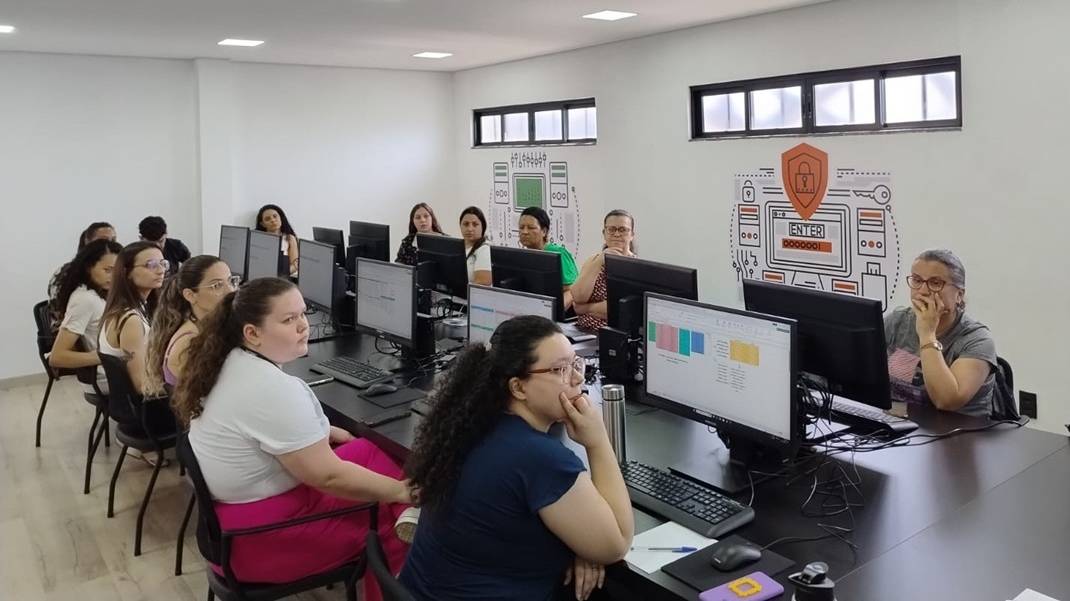 Estação Hub One abre curso de finanças para mulheres