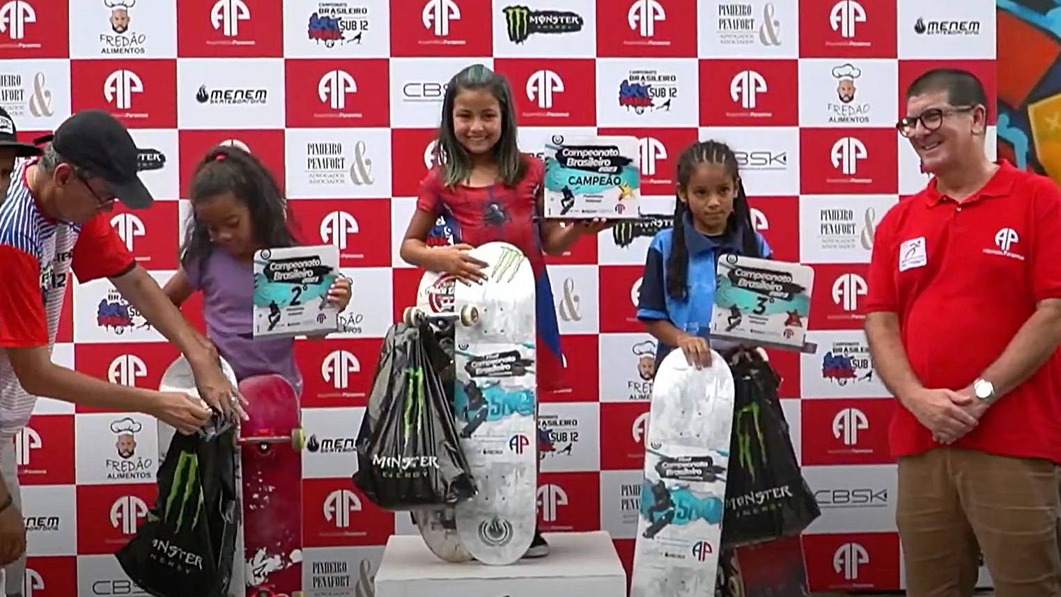 Paranaense de 8 anos é Campeã Brasileira de Skate