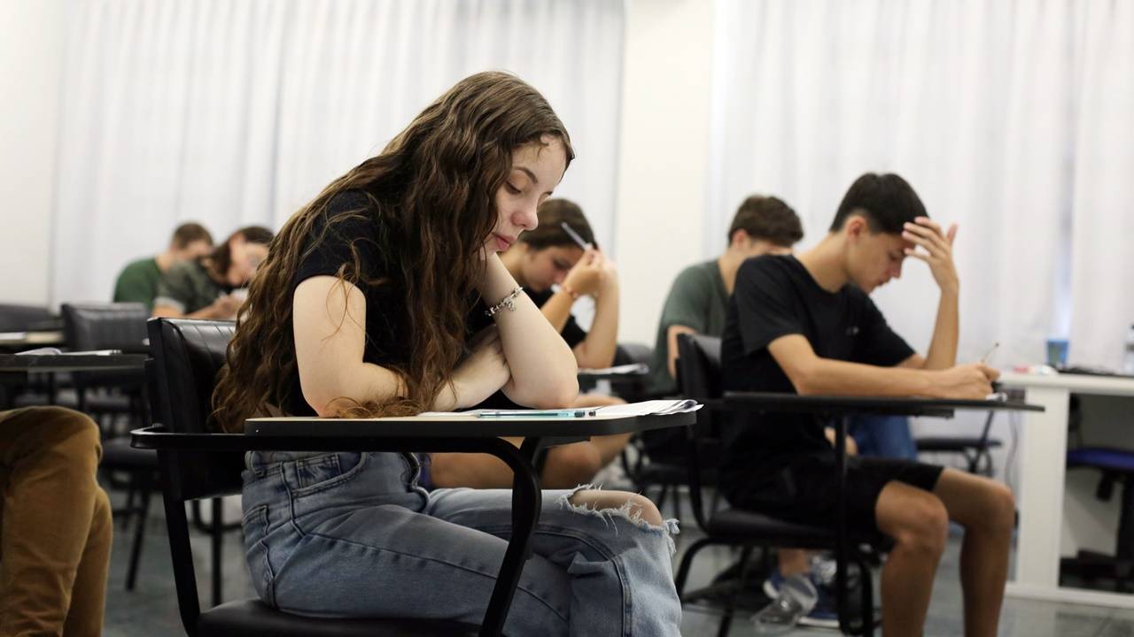 Unioeste realiza maior vestibular dos últimos anos