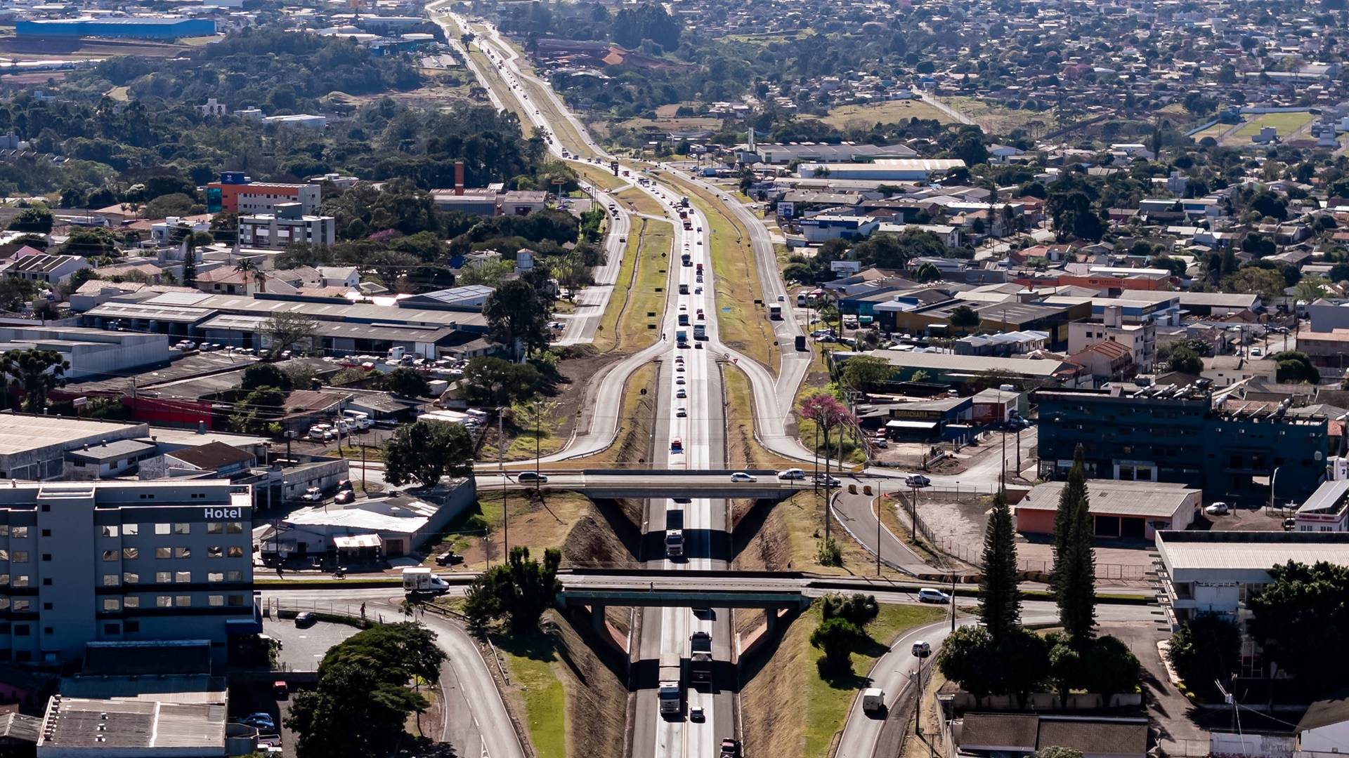 População paranaense ficará concentrada em grandes centros urbanos até 2050, diz Ipardes