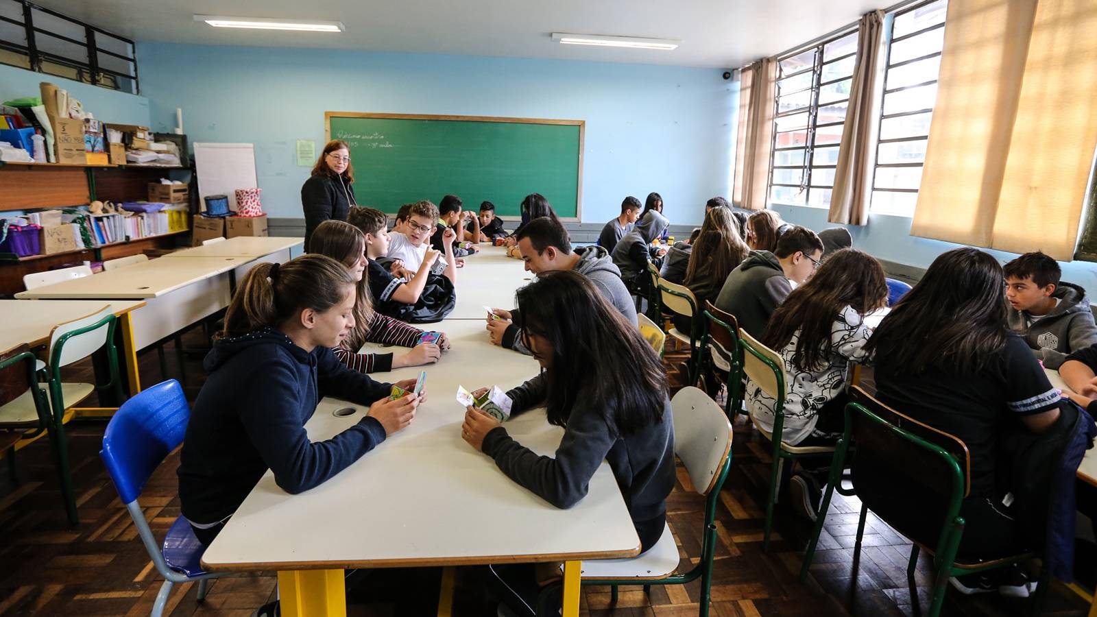 Paraná derruba pela metade diferença do Ideb entre ensino público da rede e o privado