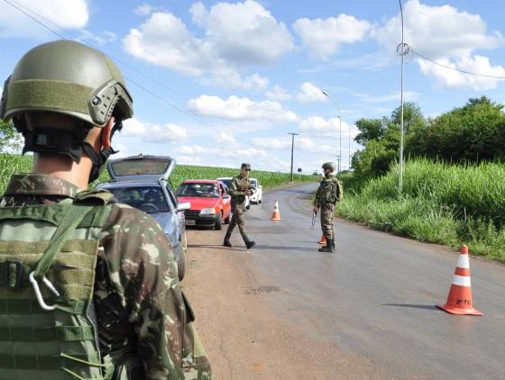 Exército mobiliza 1.458 militares após furto de pistolas em Cascavel