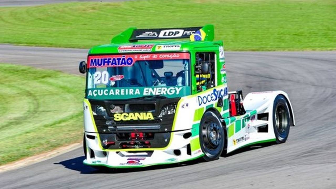 Pedro Muffato conquista a pole position da Fórmula Truck em Guaporé