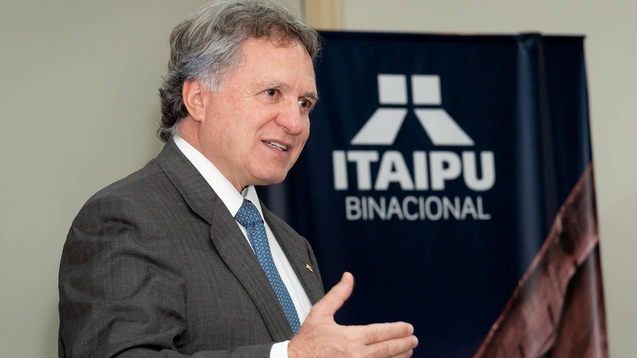 Diretor-geral brasileiro da Itaipu é eleito presidente do Bracier