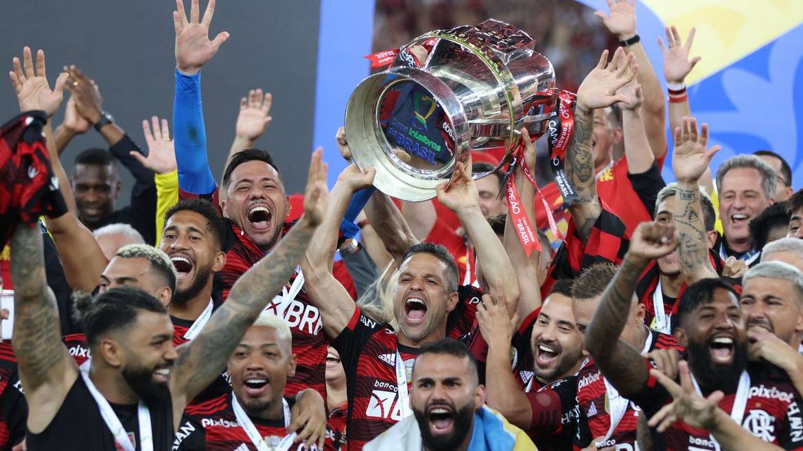 Flamengo vence Corinthians nos pênaltis e conquista Copa do Brasil