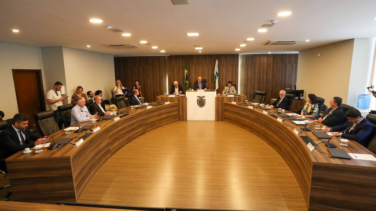 Governo debate orçamento de 2025 em audiência pública na Assembleia Legislativa