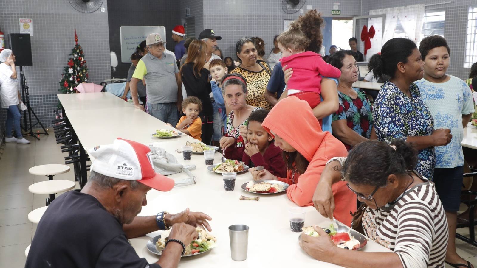 Cozinha do Provopar Cascavel faz almoço especial às famílias atendidas