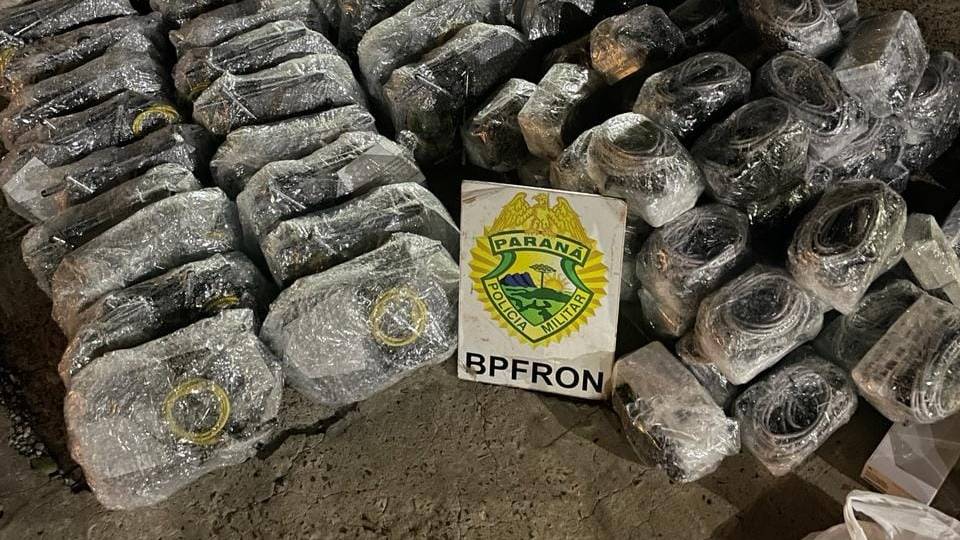 BPFRON apreende veículo carregado com mercadorias contrabandeadas em Foz do Iguaçu