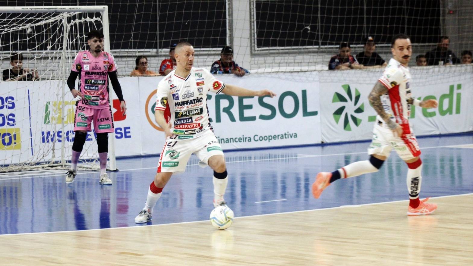 Cascavel Futsal vence o Pato por 6 a 4 pela Liga Nacional