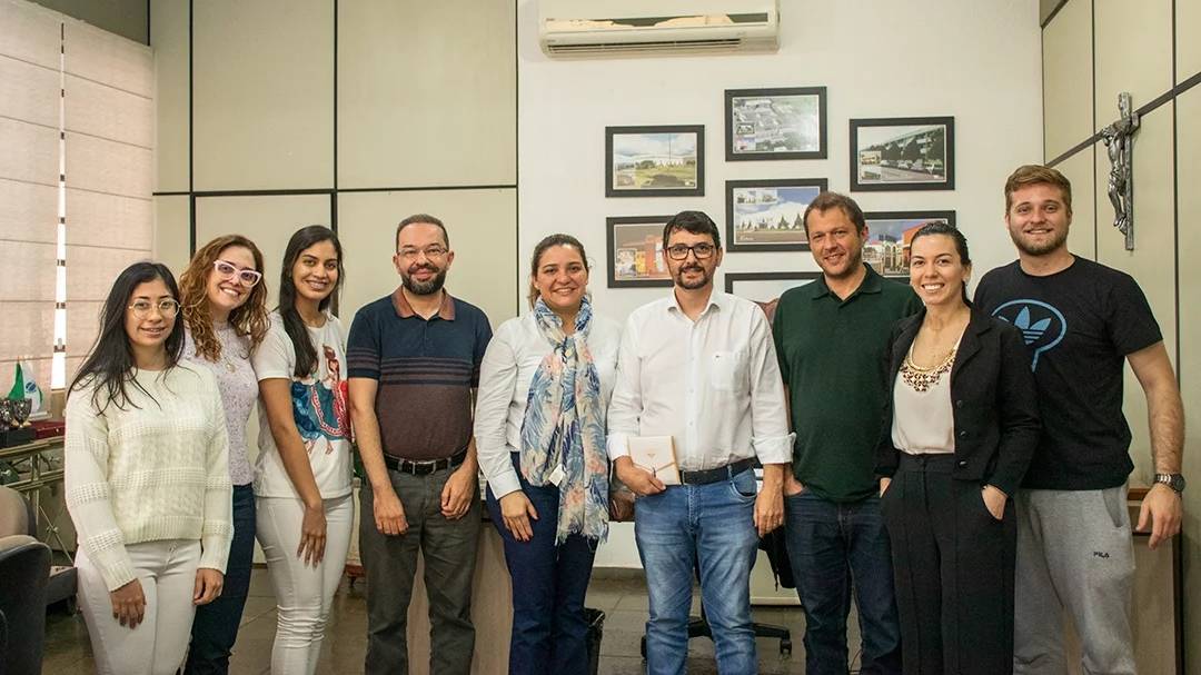 Intercâmbio do conhecimento: Alunos e professores do Paraguai visitam Unioeste