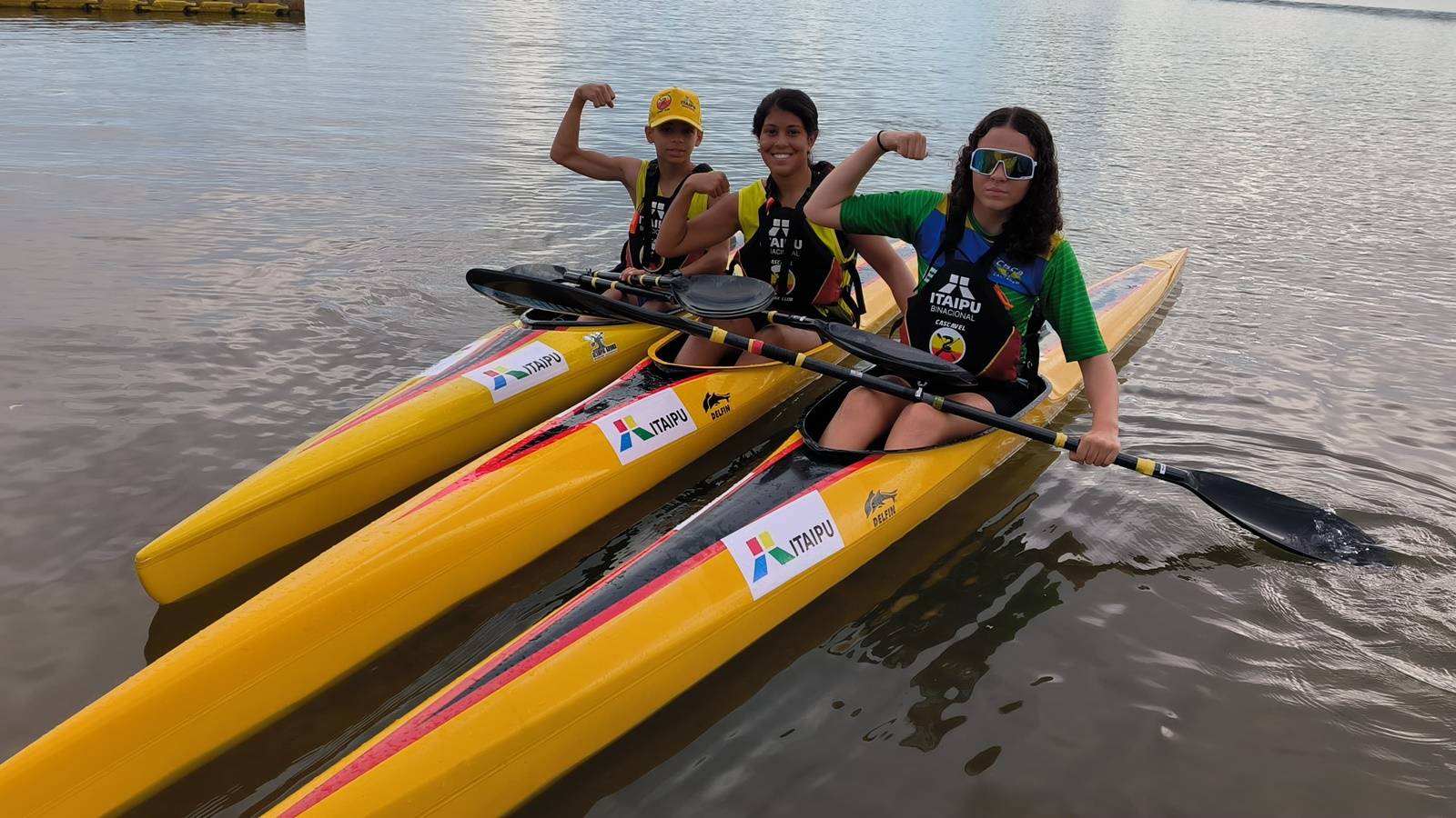 Atletas do Cascavel Kayak Clube participam da Copa do Brasil de Canoagem Velocidade em Lagoa/MG