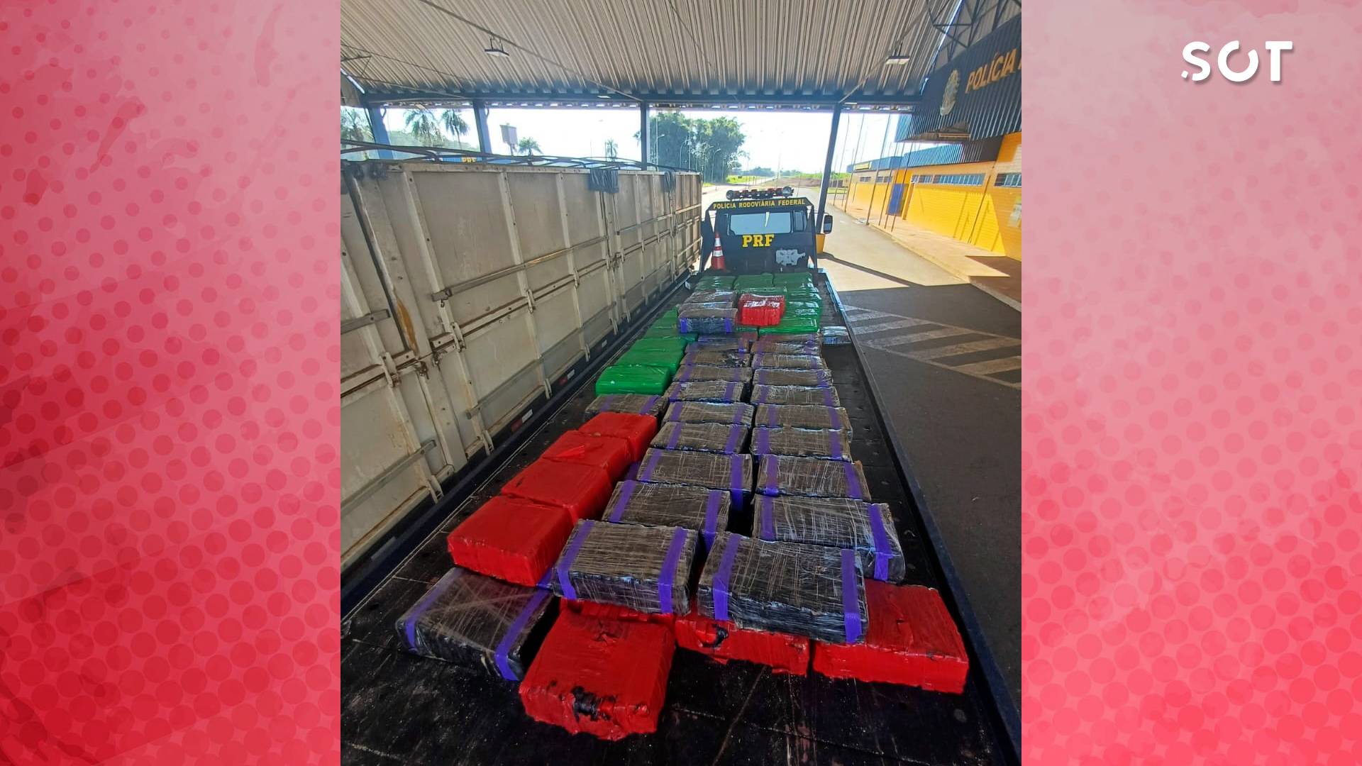 PRF apreende 2,5 toneladas de maconha escondidas em carga de soja no Paraná