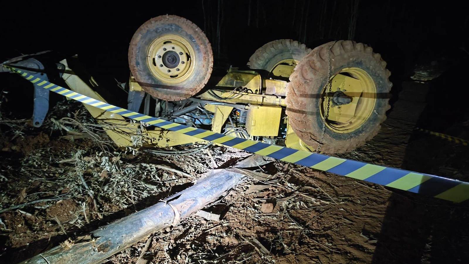 Trator tomba e vitima morre em Quedas do Iguaçu