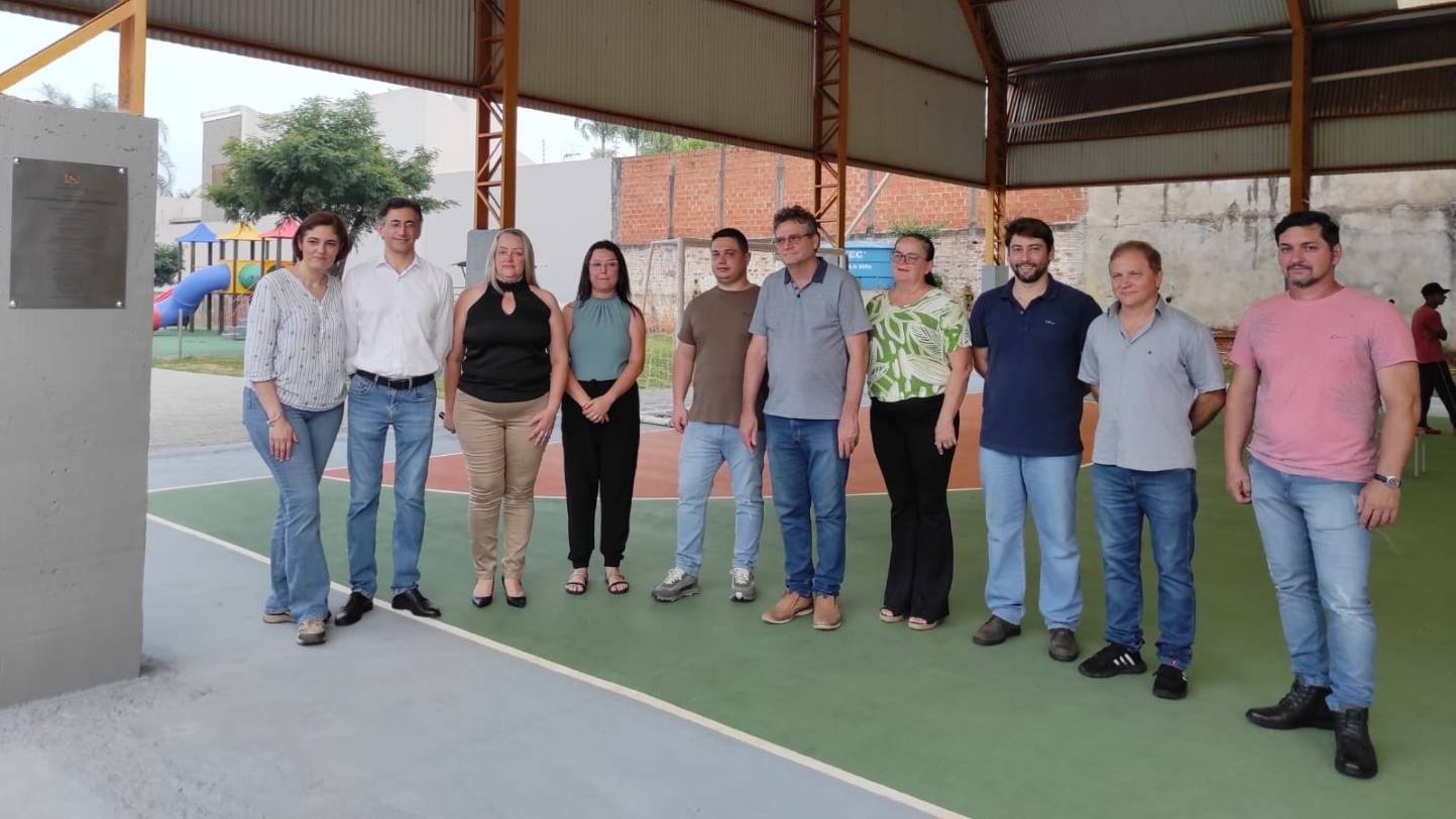 Inauguração da quadra esportiva Maria Ivone Muller: Um novo espaço para educação e lazer em Corbélia