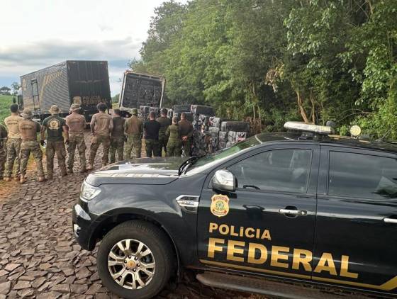 Polícia Federal desarticula depósito de cigarros contrabandeados em Itaipulândia