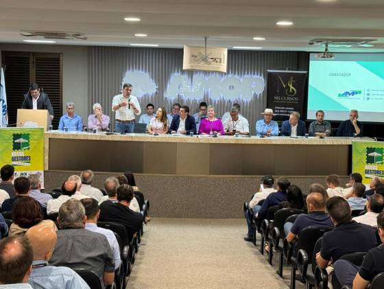 Encontro em Cascavel capacita novos gestores municipais para os desafios da administração pública