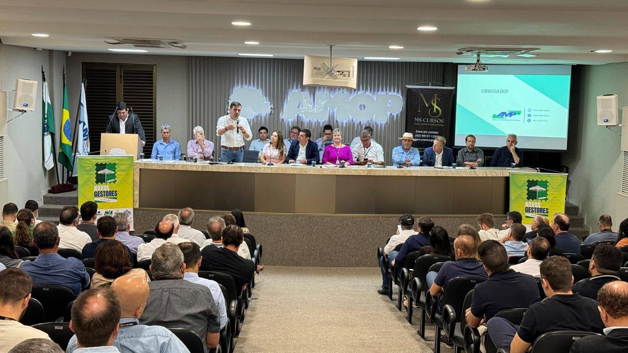 Encontro em Cascavel capacita novos gestores municipais para os desafios da administração pública