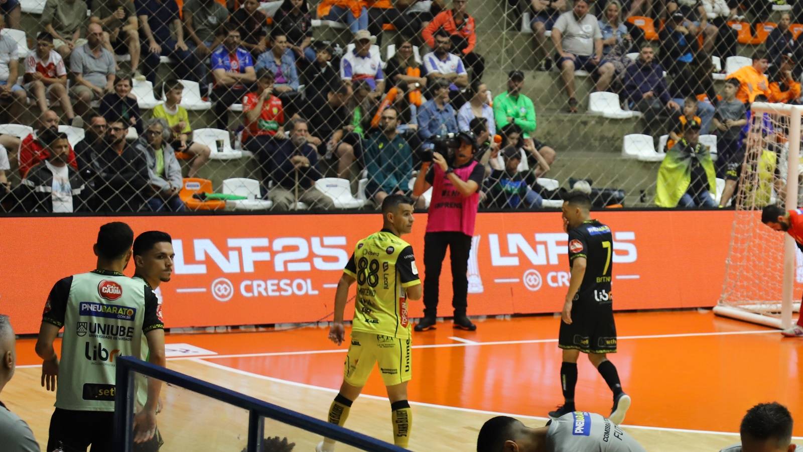 Cresol adquire naming rights da Liga Nacional de Futsal