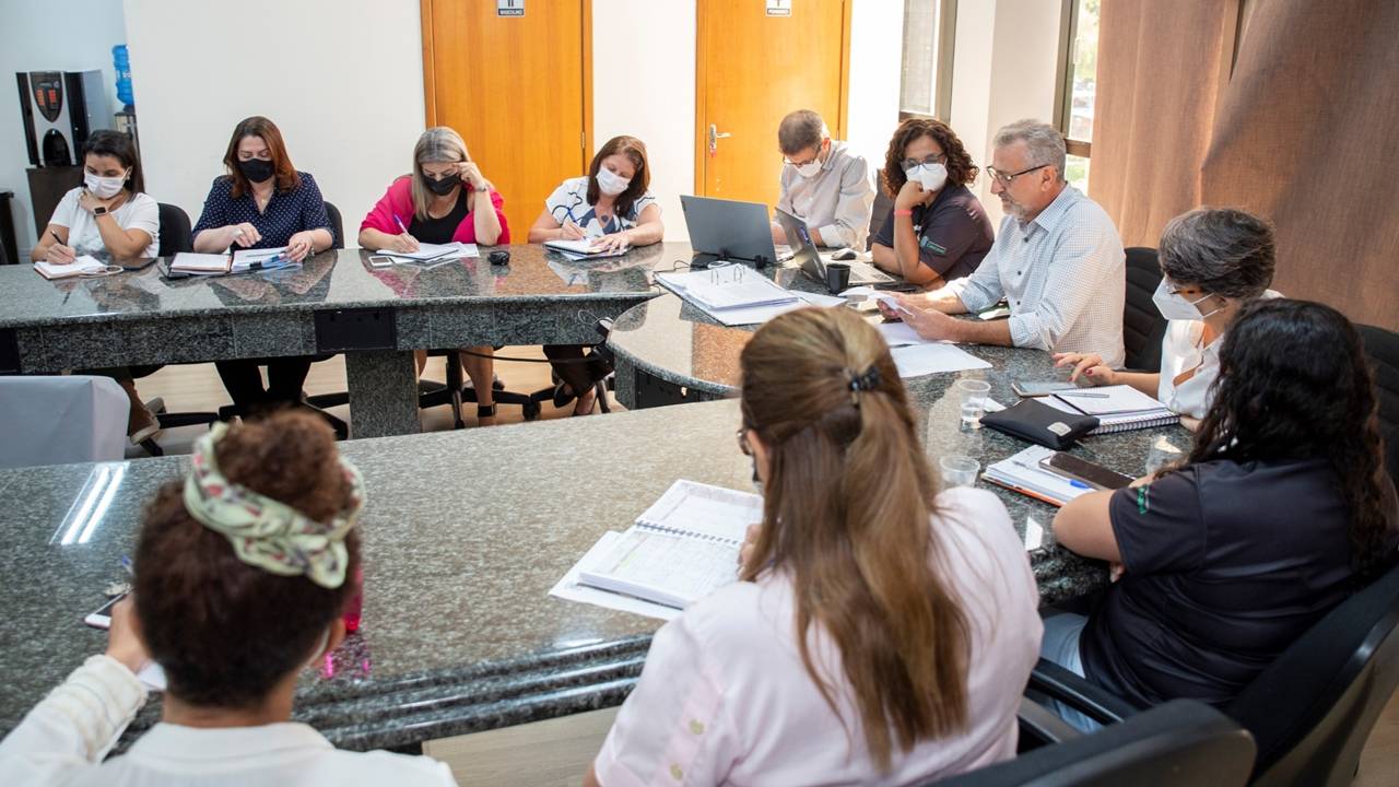 Comissão debate demandas na Educação com Secretaria e Chefia de Gabinete