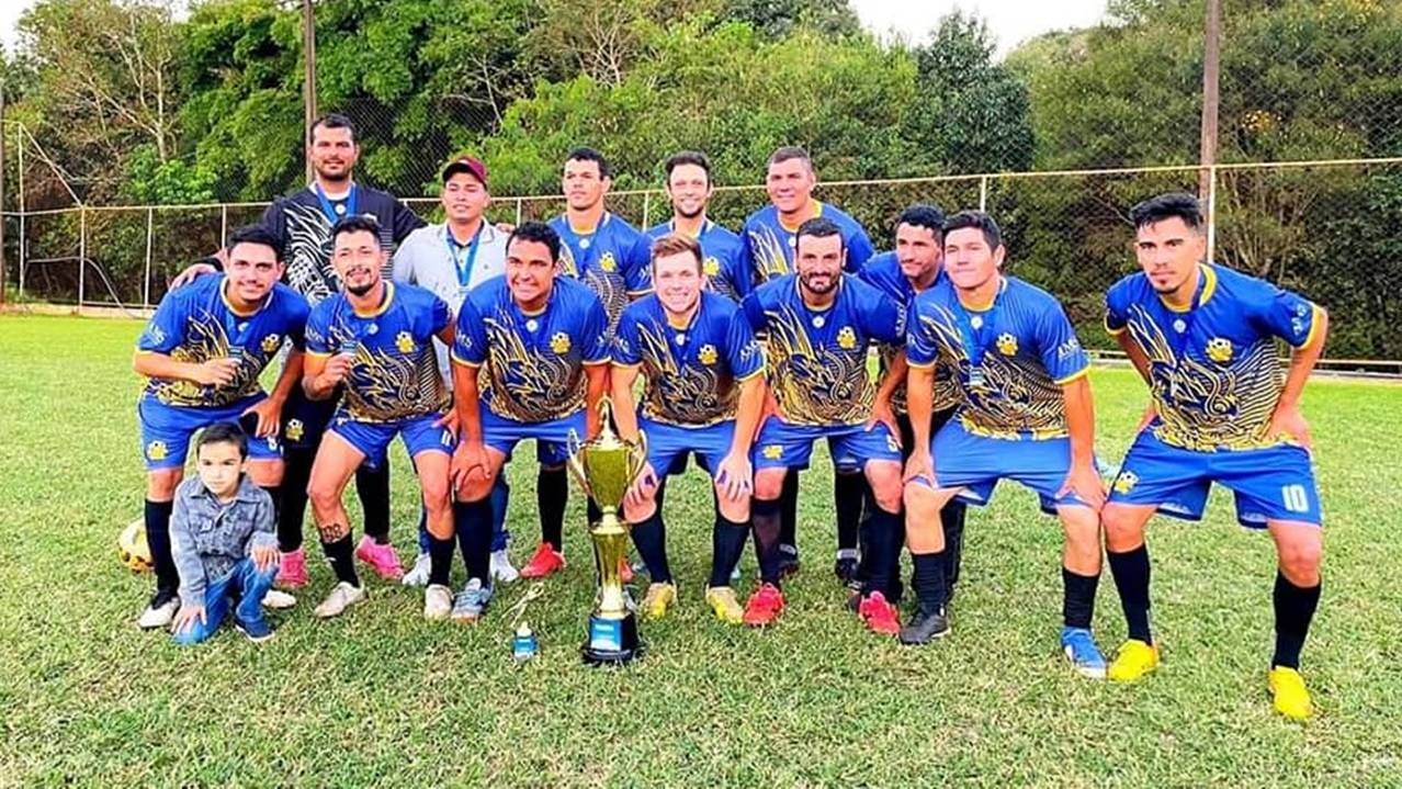 Amigos do Robinho vencem a 1° Copa CWBET/Palotina Esportes em grande final no Campos do Gabriel