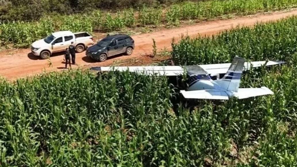 Dois homens são detidos em ação policial após queda de aeronave em Tangará da Serra