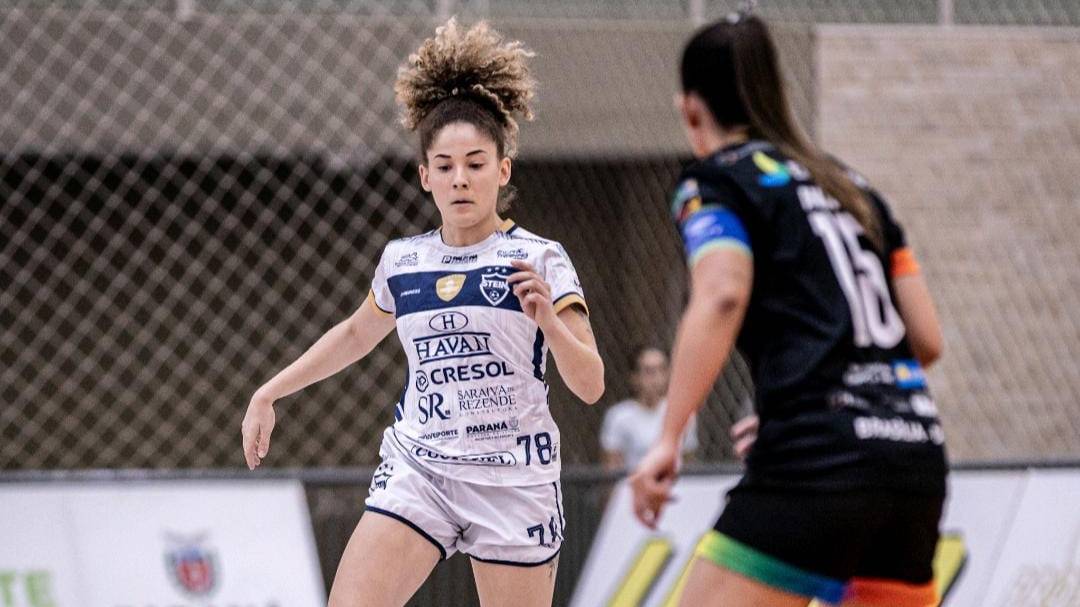 Stein Cascavel sofre primeira derrota da temporada nas quartas da Liga Feminina de Futsal