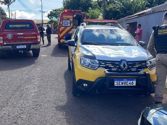 Dupla é presa por tentativa de homicídio em Cascavel após invadir residência e atirar em jovem e mãe