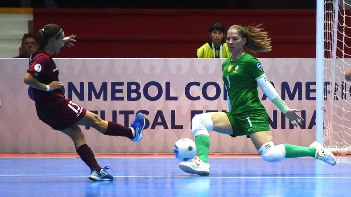 Stein Cascavel anuncia o retorno da Goleira Bianca Castagnaro para a Temporada 2024