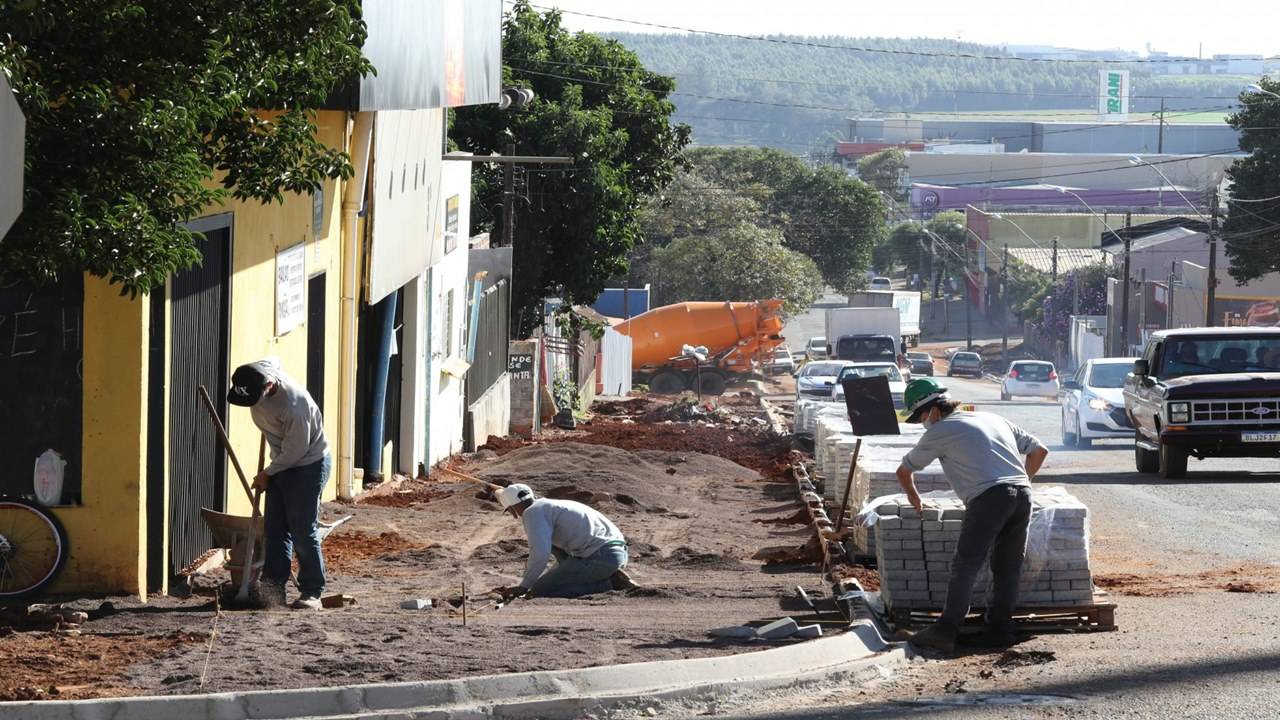 Obra de revitalização na Avenida Papagaios levará mais acessibilidade à região