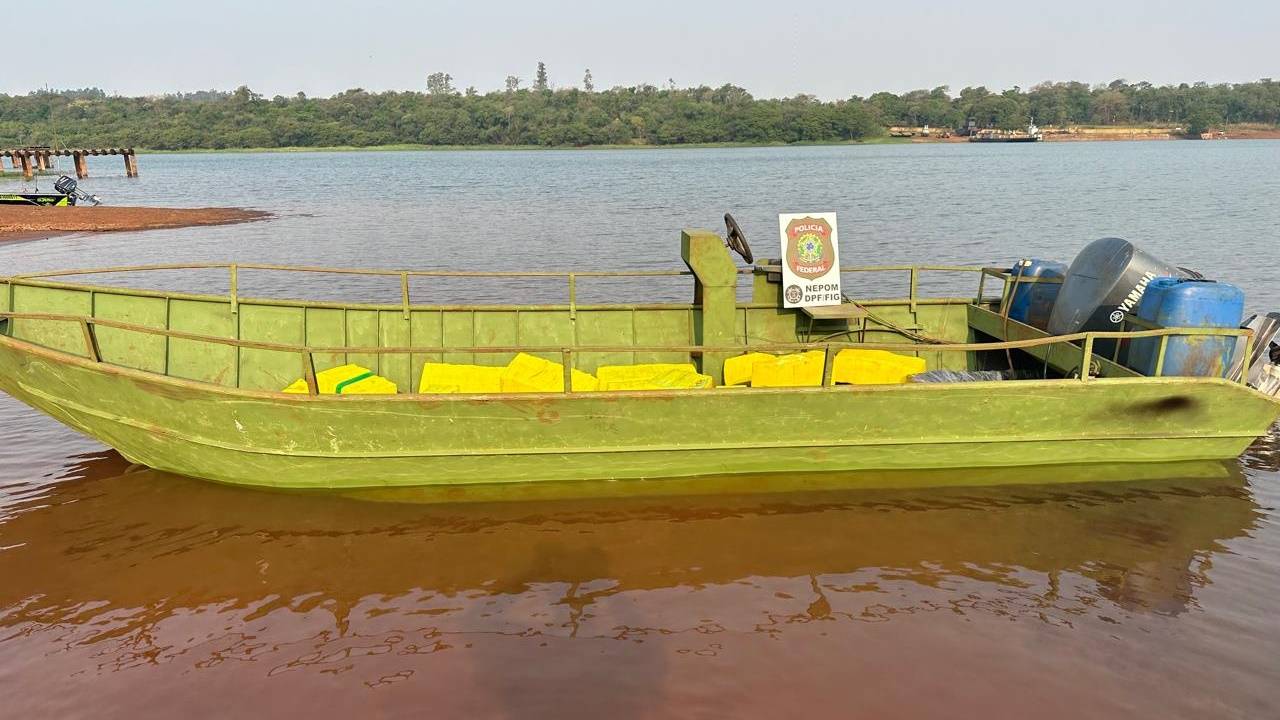 Polícia Federal apreende 1,5 tonelada de maconha em embarcação no Lago de Itaipu