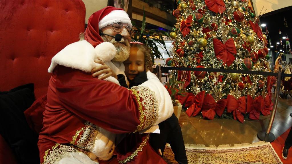 Natal do Oeste: Papai Noel vai percorrer distritos e parques de Cascavel