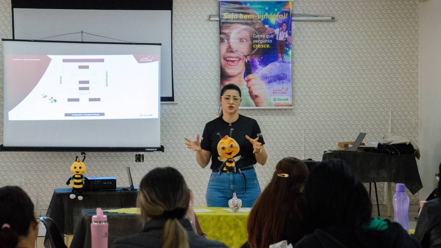 Programa "A União Faz a Vida" capacita professores em Corbélia para promover educação cooperativa