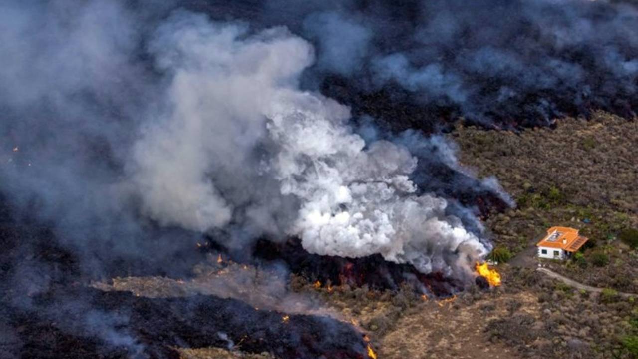 A “Casa Milagre” que escapou da lava do vulcão em La Palma