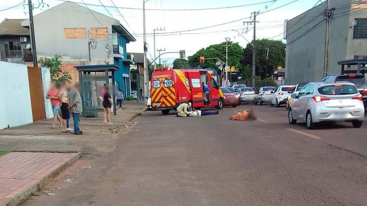 Colisão entre duas motocicletas deixa dois feridos no Bairro São Cristóvão em Cascavel