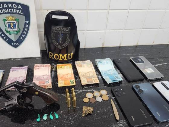 Romu apreende armas e drogas em operação na região central de Cascavel