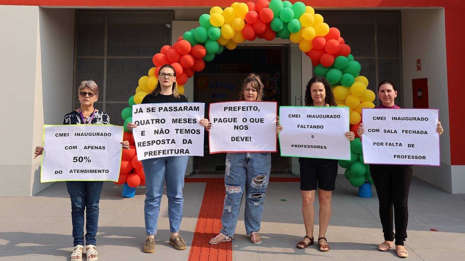 Professores denunciam descaso da gestão Paranhos com a educação pública