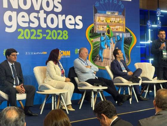 Prefeitos da AMOP participam de Seminário em Brasília