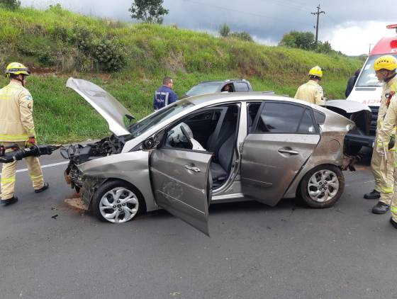 Família Curitibana sofre acidente grave na BR-376 em Ponta Grossa